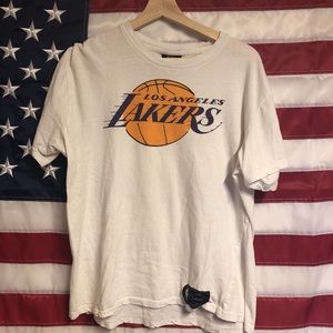 Vintage 80's Lakers Tee!